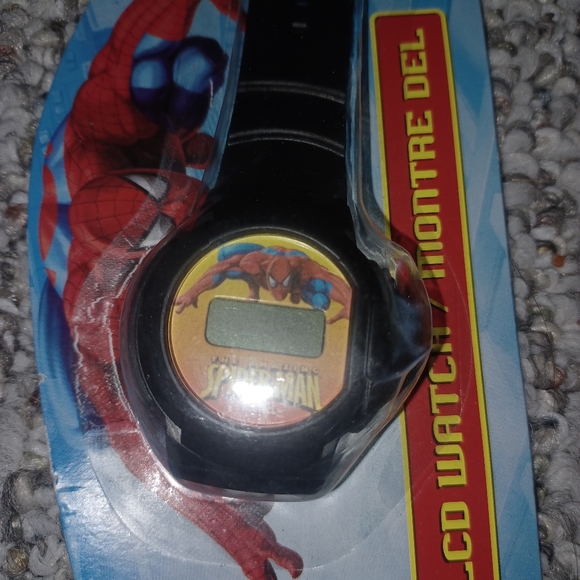 ✨️4/$10✨️Spiderman lcd watch 2008 - Picture 2 of 3